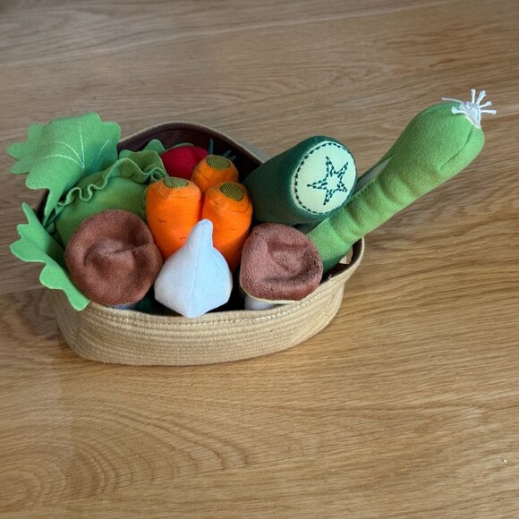 IKEA Duktig Plush Toy: Farmers Market Vegetable Basket 701.857.50 - Picture 8 of 15